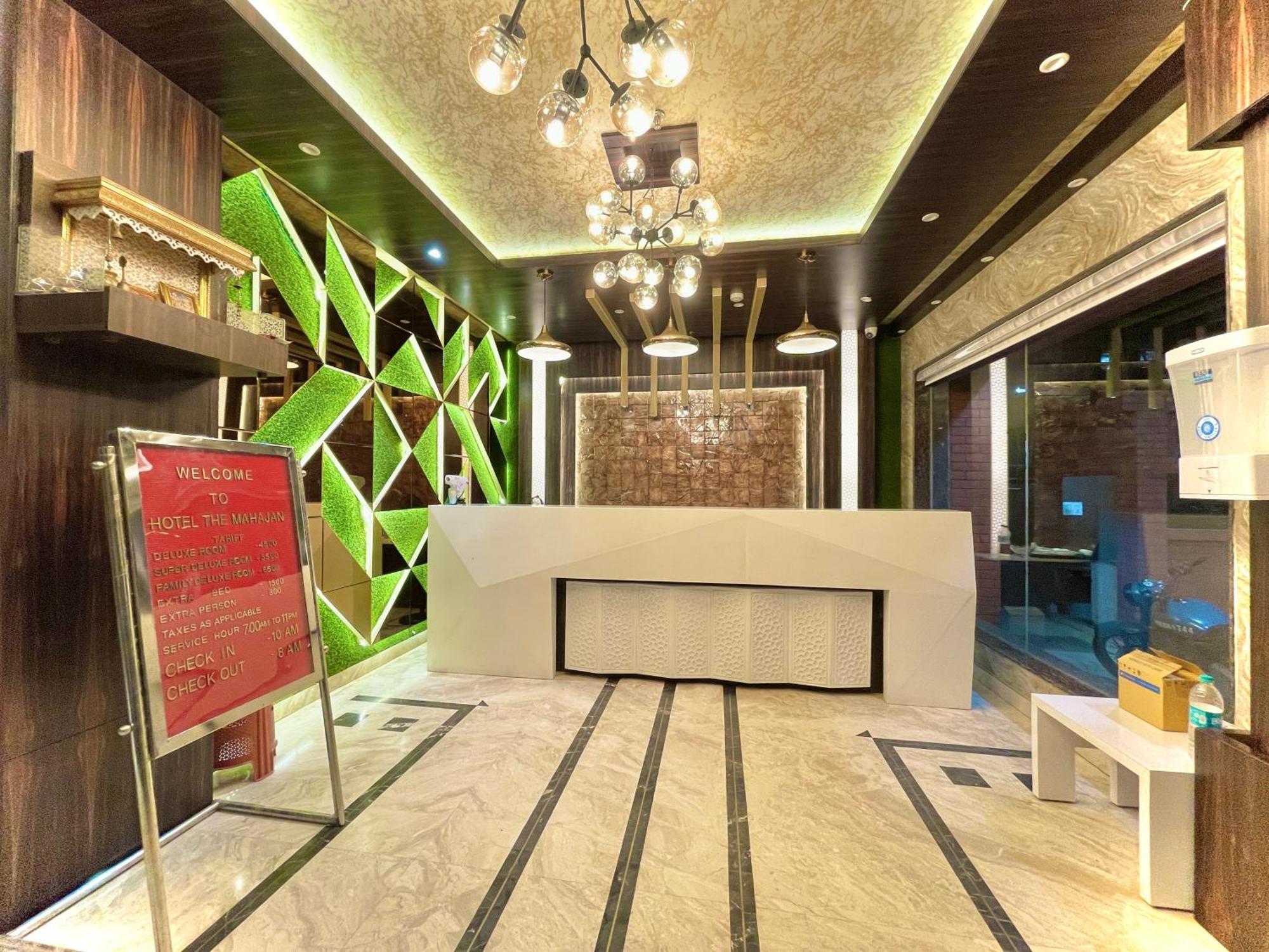 Hotel Kuber Palace ! Puri Near-Sea-Beach-And-Temple Fully-Air-Conditioned-Hotel With-Lift-And-Parking-Facility Buitenkant foto